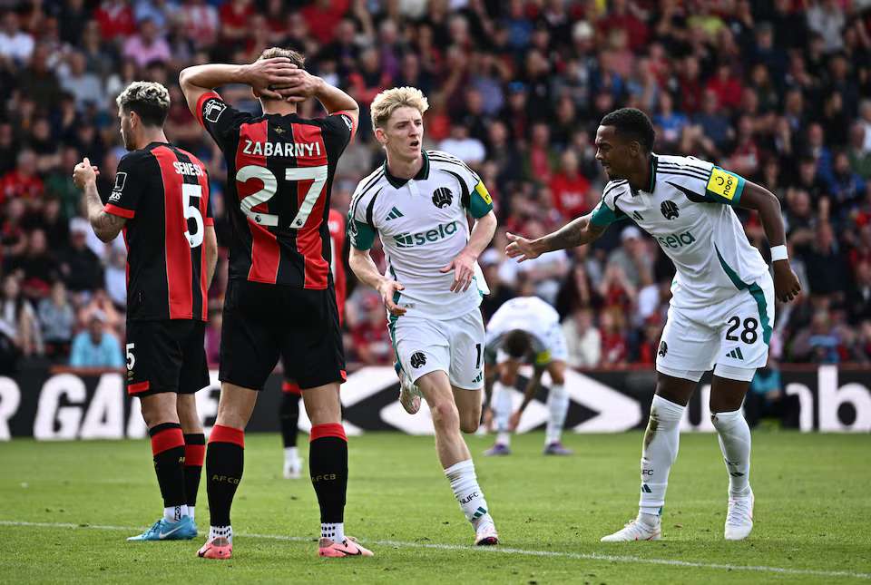 Gordon’s Late Strike Dampens Bournemouth Celebrations