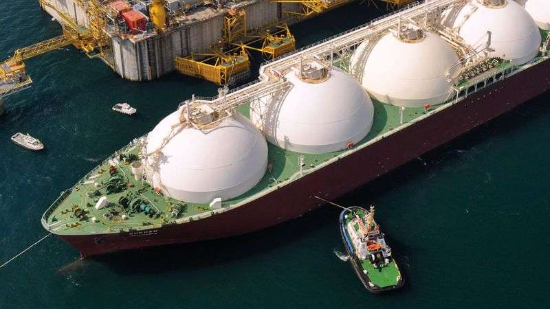 Nigeria’s Oil Regulator Approves First Floating LNG Plant