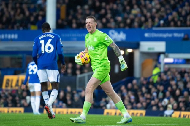 Everton frustrated in goalless draw