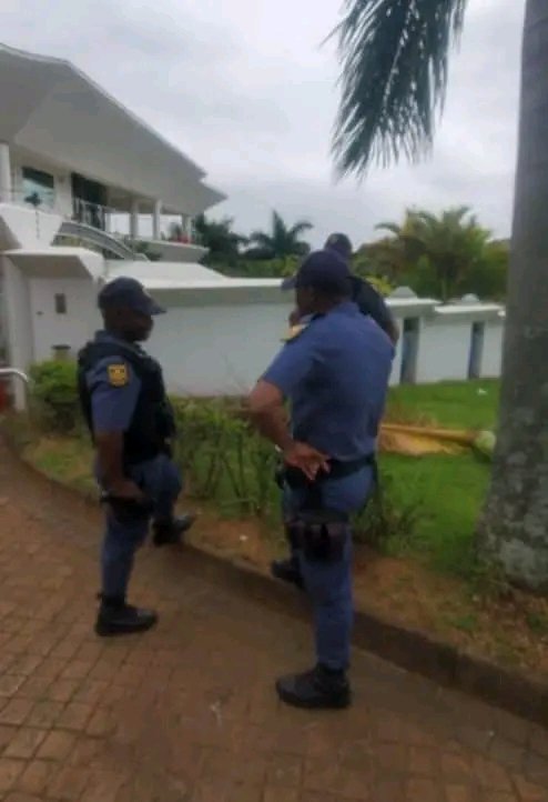 SARS and police raid MaMkhize’s R20 million Durban mansion