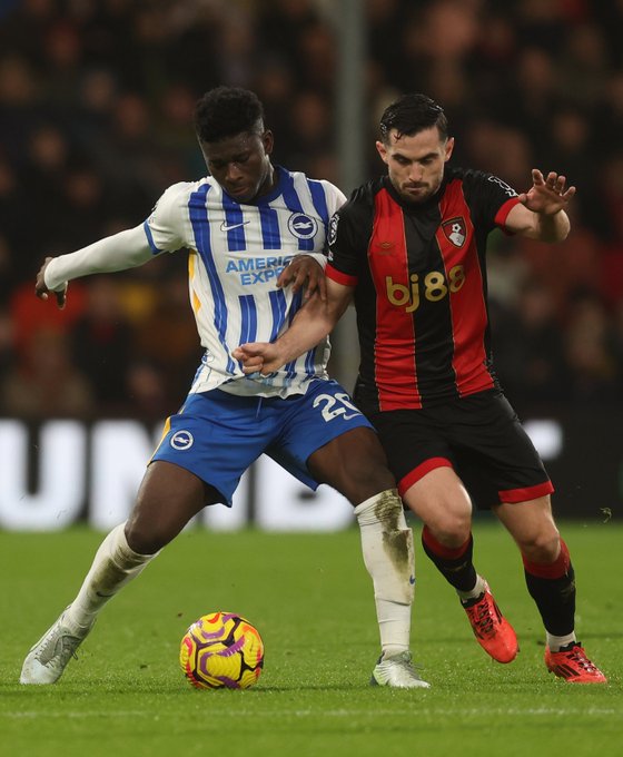 Brighton edge past Bournemouth