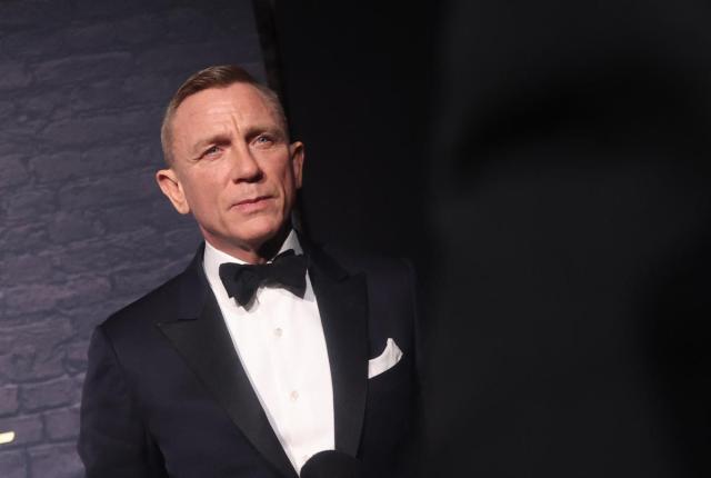 Daniel Craig