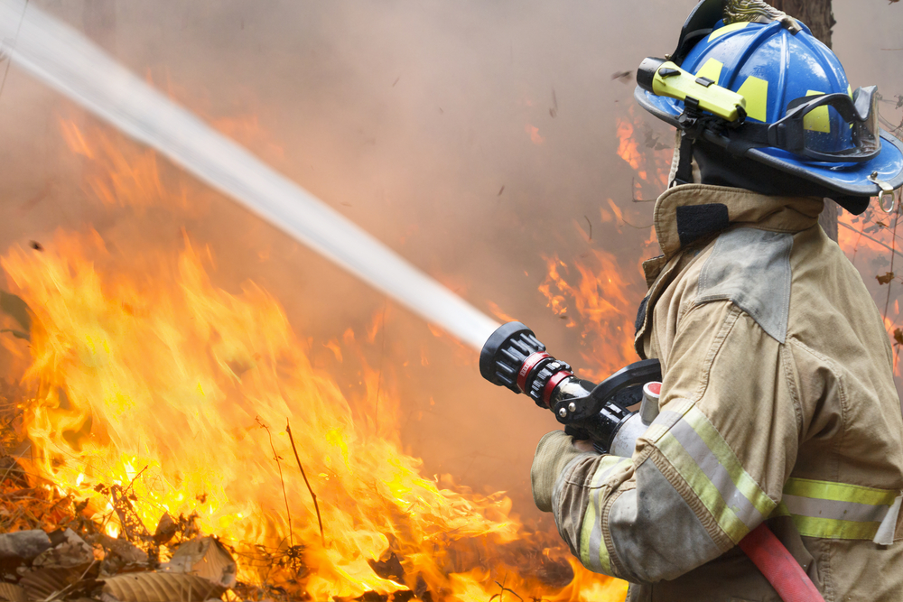 Firefighters battle blaze on Mitchell’s Pass near Ceres