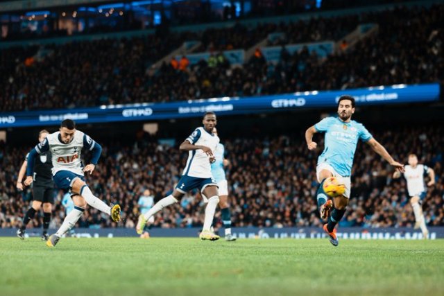 Tottenham stun Manchester City with resounding 4-0 victory