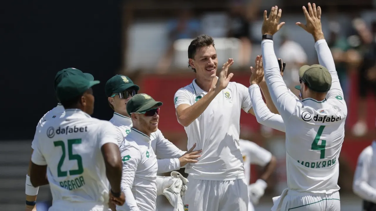 South Africa Beat Sri Lanka By Runs To Win First Test