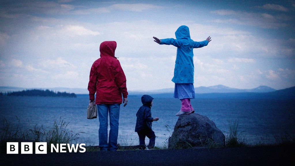 ‘Like a trap you can’t escape’: The women who regret being mothers